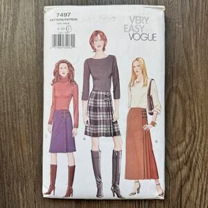 Vintage Y2K Vogue 7497 Sewing Pattern Womens Size XS-S Wrap Skirt COMPLETE